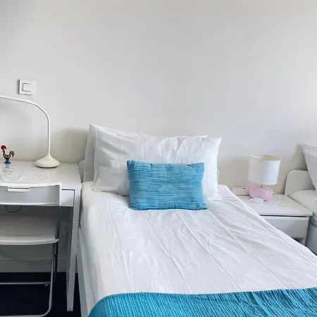 Yingying With A Free Parking Space Konukevi