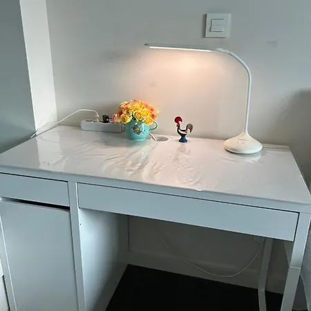 Yingying With A Free Parking Space Konukevi